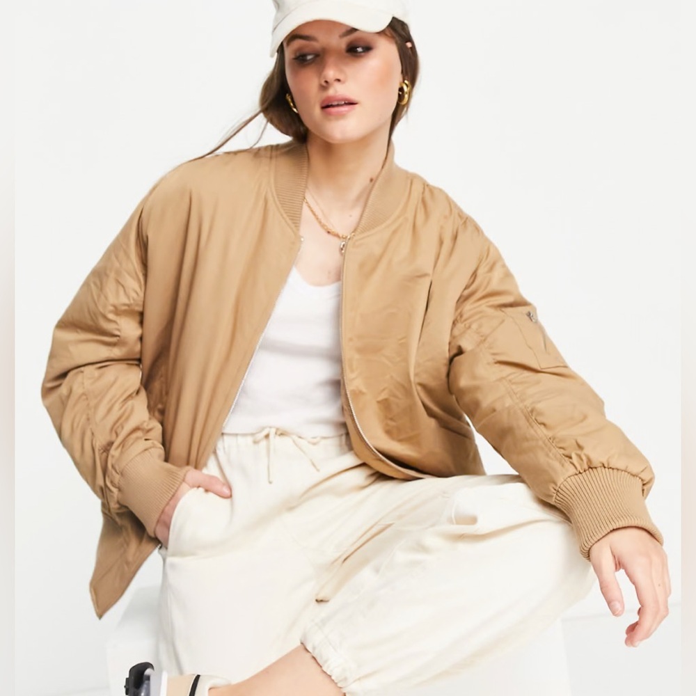 NWT Topshop Oversized Padded Bomber Jacket in Taupe Tan - Size M